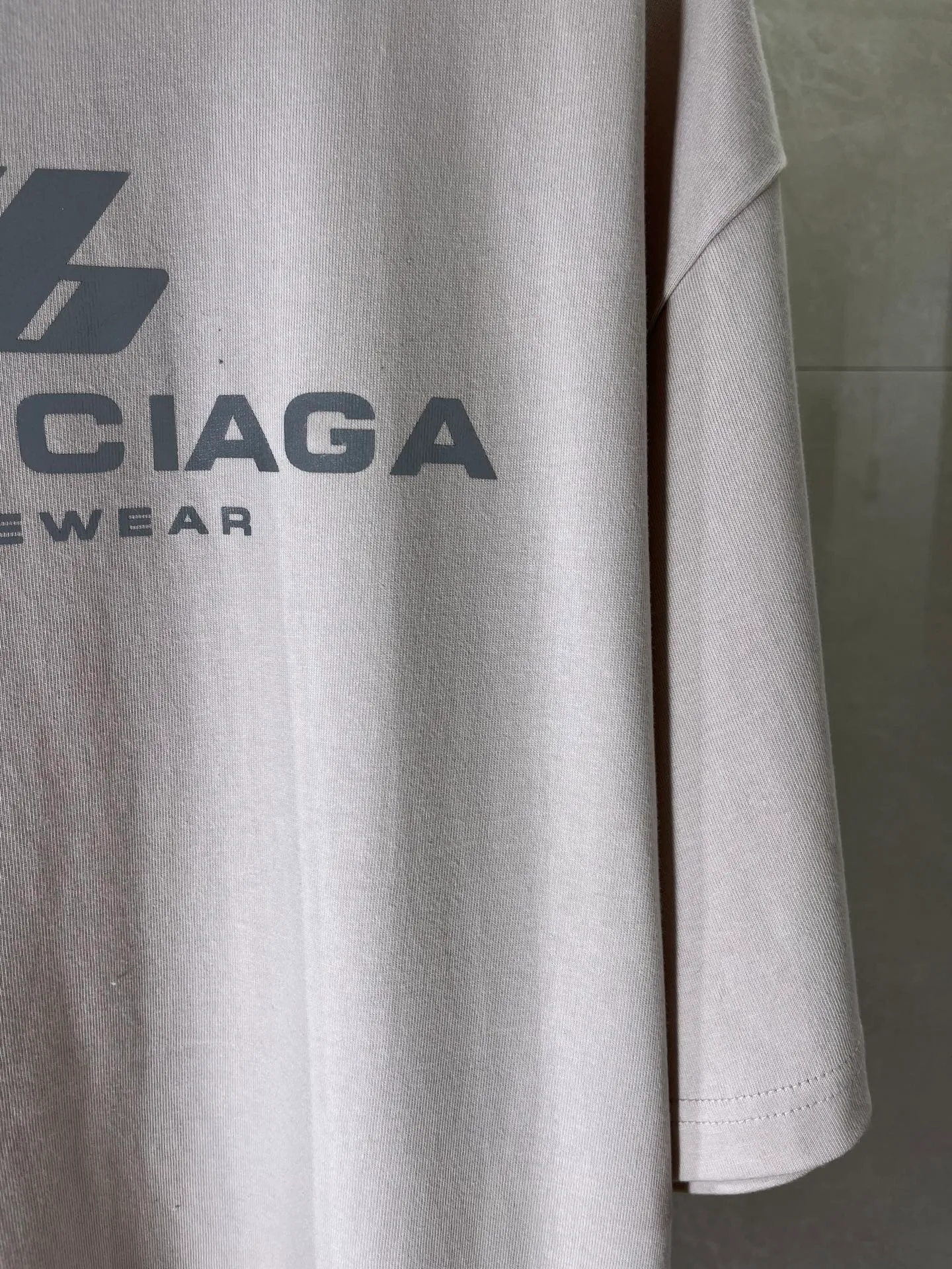 P105💰 -BALENCIAGA- T 300 . activewear os Same Style ： Size：XS-L 8355